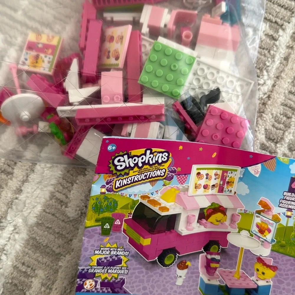 LEGO Shopkins Kinstructions Food Fair Truck Building Set - Pink and Green